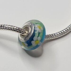 NWT For Pandora Charm Bracelet 925 Sterling Silver Murano Glass White Daisy Bead